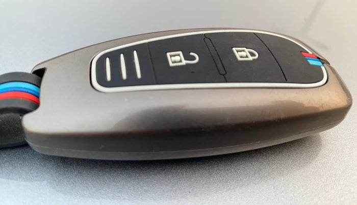 2018 Maruti Baleno ZETA PETROL 1.2, Petrol, Manual, 94,650 km, Key Close Up