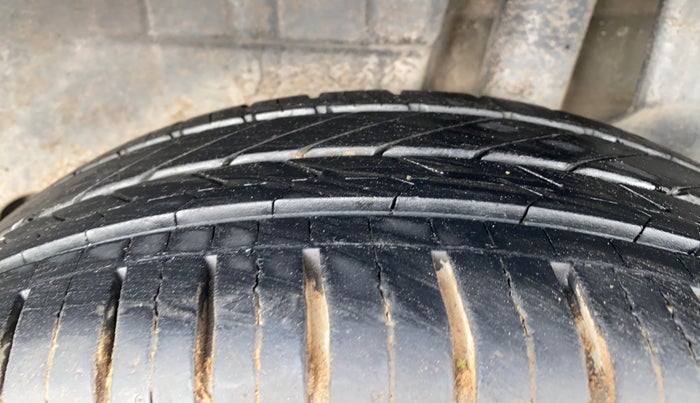 2018 Maruti Dzire ZXI AMT, Petrol, Automatic, 79,731 km, Left Rear Tyre Tread