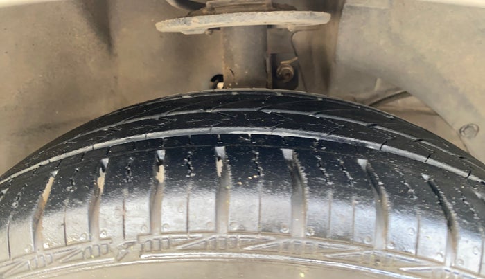 2018 Maruti Dzire ZXI AMT, Petrol, Automatic, 79,731 km, Right Front Tyre Tread