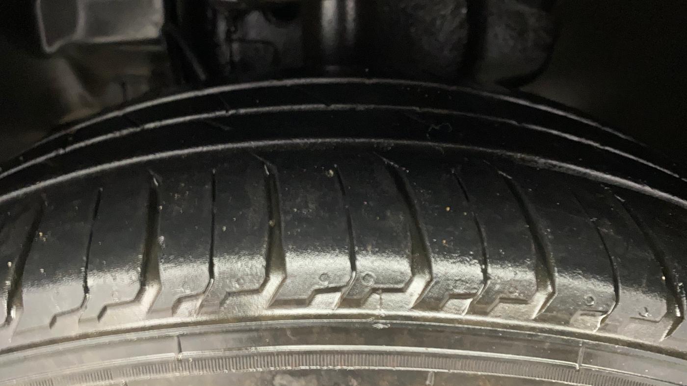 2019 Tata TIGOR XZ PLUS PETROL, Petrol, Manual, 31,173 km, Left Front Tyre Tread