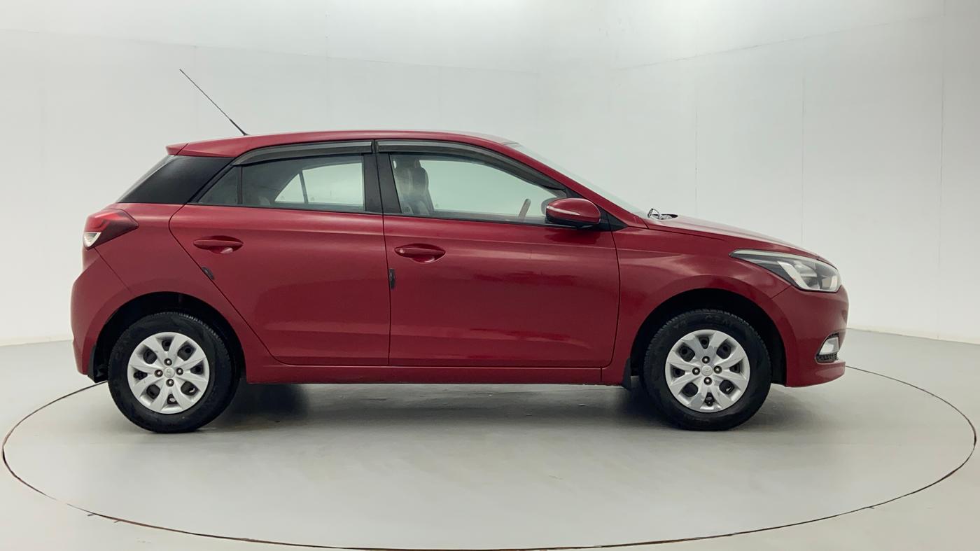 2017 Hyundai Elite i20 SPORTZ 1.2, Petrol, Manual, 39,104 km, Right Side View