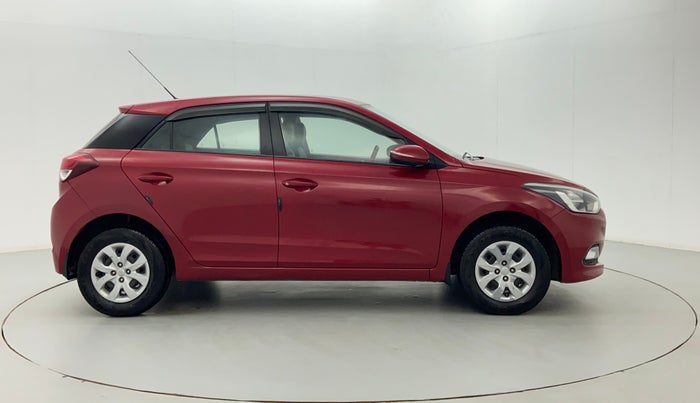 2017 Hyundai Elite i20 SPORTZ 1.2, Petrol, Manual, 39,104 km, Right Side View