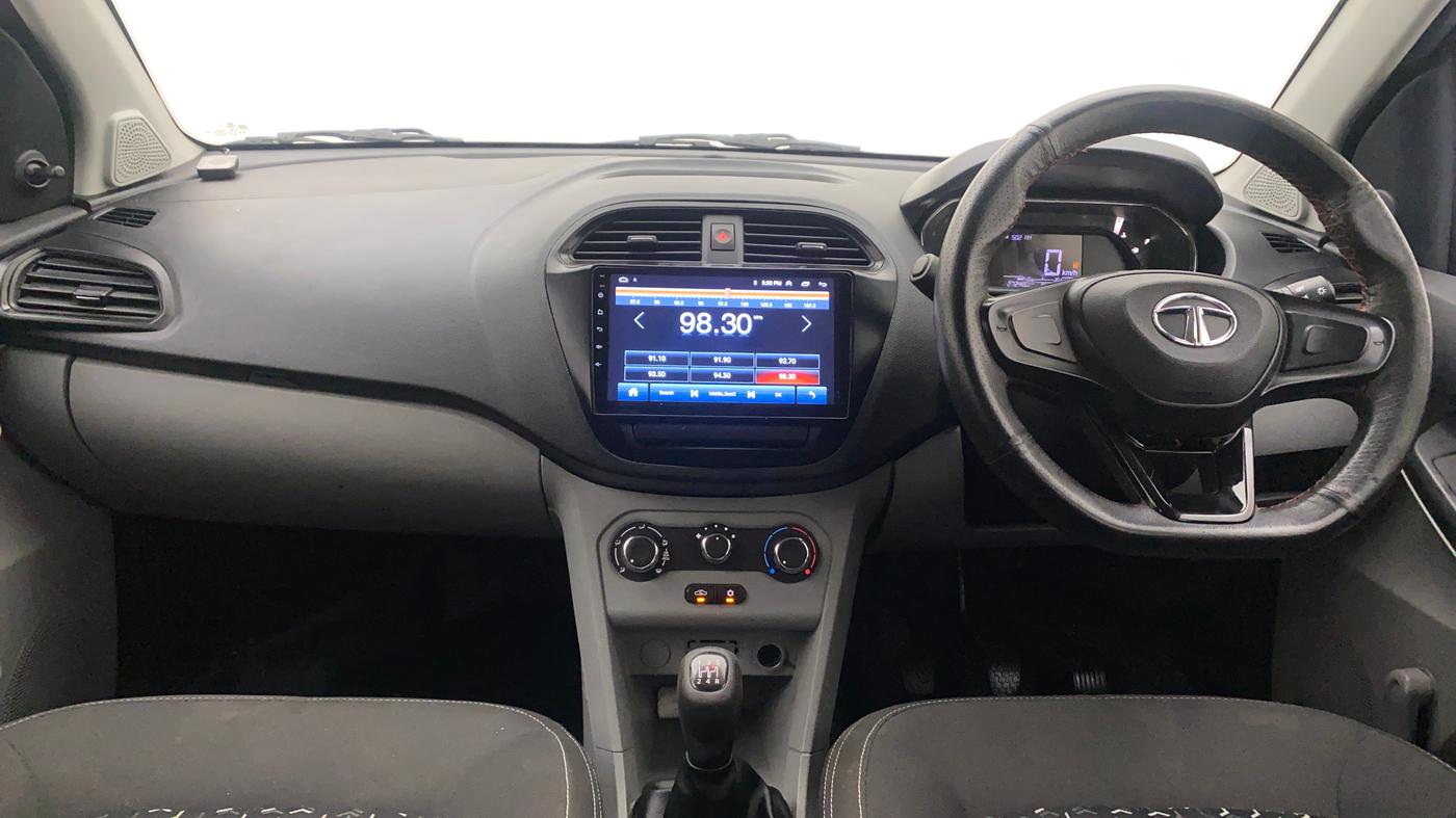 2020 Tata Tiago XE PETROL, Petrol, Manual, 27,413 km, Dashboard
