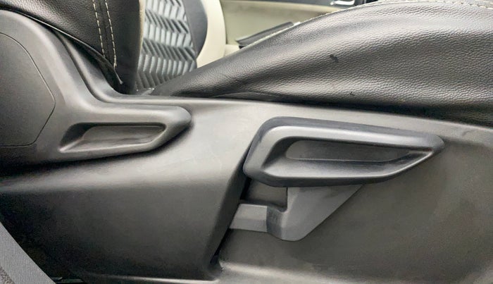 2022 Tata NEXON XZ PLUS PETROL SUNROOF, Petrol, Manual, 38,517 km, Driver Side Adjustment Panel