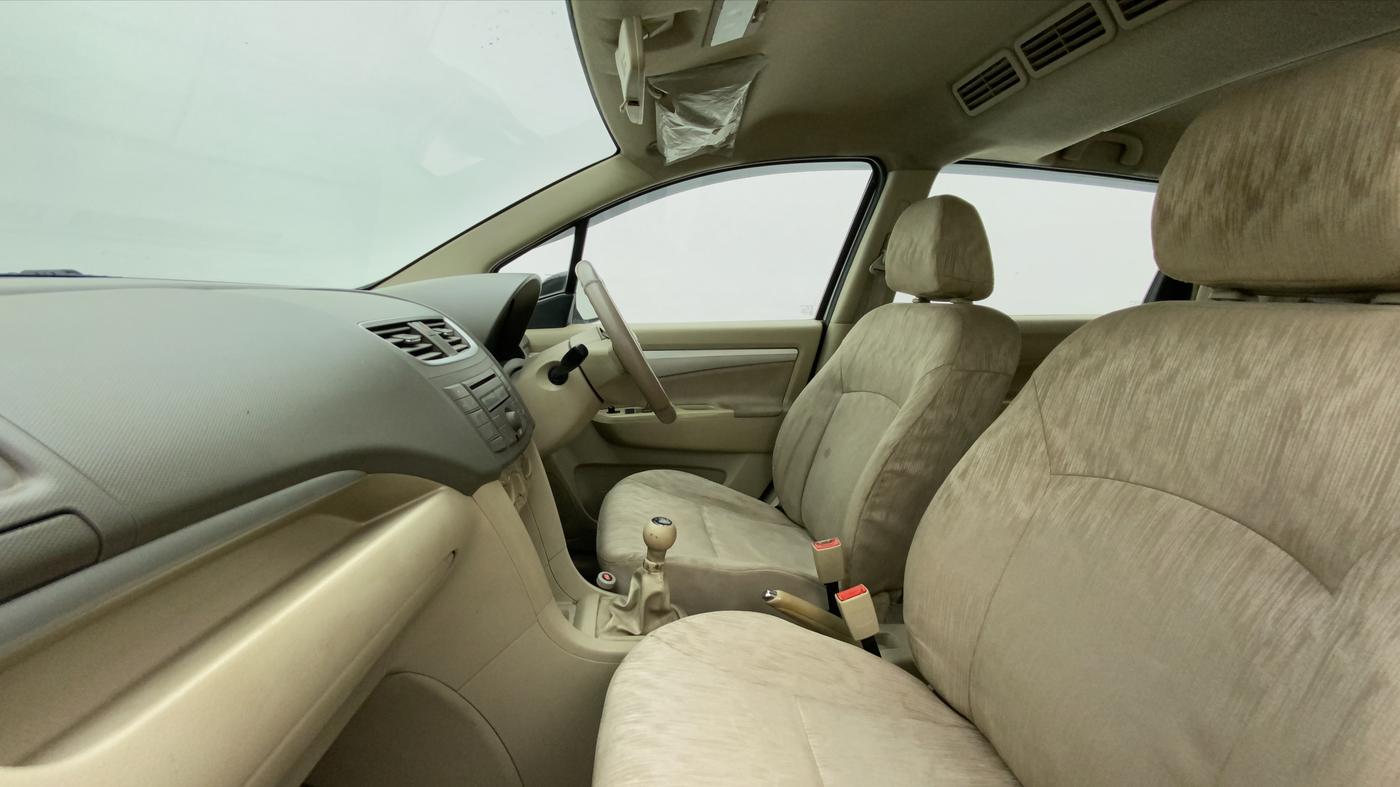 2014 Maruti Ertiga VXI, Petrol, Manual, 56,777 km, Right Side Front Door Cabin
