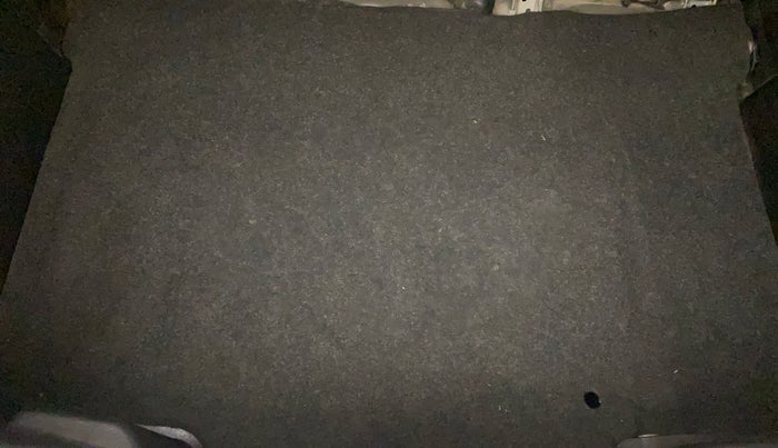 2020 Maruti Baleno DELTA PETROL 1.2, Petrol, Manual, 70,167 km, Boot Inside