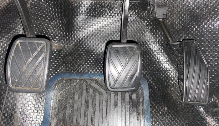 2020 Maruti Baleno DELTA PETROL 1.2, Petrol, Manual, 70,167 km, Pedals