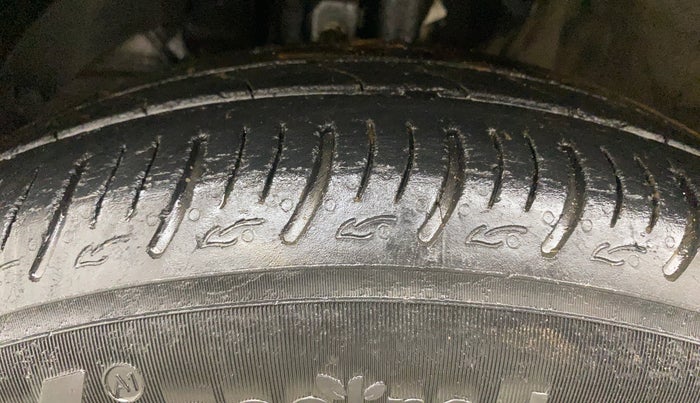 2020 Maruti Baleno DELTA PETROL 1.2, Petrol, Manual, 70,167 km, Left Front Tyre Tread