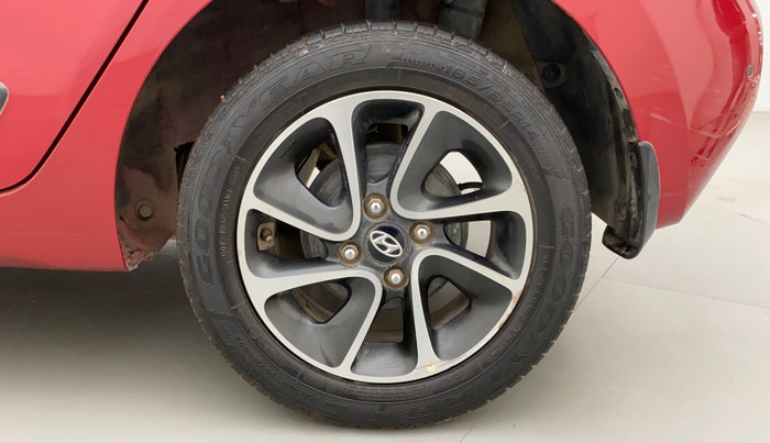 2017 Hyundai Grand i10 ASTA 1.2 KAPPA VTVT, Petrol, Manual, 42,588 km, Left Rear Wheel
