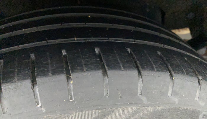 2018 Maruti Baleno ALPHA PETROL 1.2, Petrol, Manual, 54,664 km, Right Rear Tyre Tread
