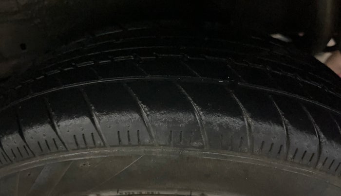 2018 Maruti Celerio LXI, Petrol, Manual, 76,803 km, Left Rear Tyre Tread