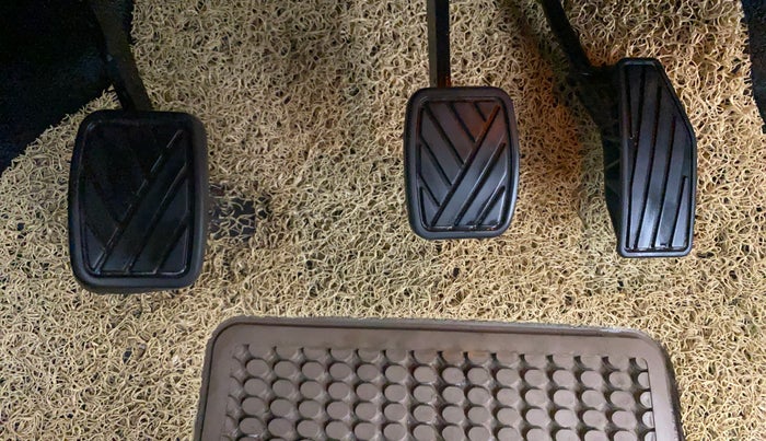 2024 Maruti Baleno ALPHA PETROL 1.2, Petrol, Manual, 31,329 km, Pedals