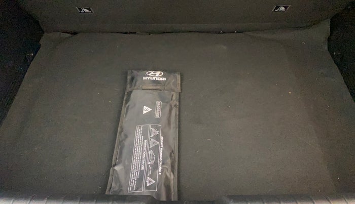 2022 Hyundai NEW I20 ASTA (O) 1.2 AT, Petrol, Automatic, 48,816 km, Boot Inside