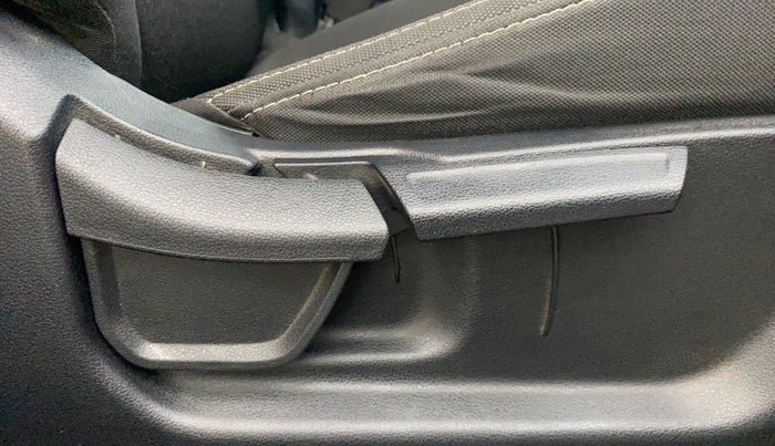 2022 Hyundai NEW I20 ASTA (O) 1.2 AT, Petrol, Automatic, 48,816 km, Driver Side Adjustment Panel