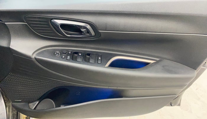 2022 Hyundai NEW I20 ASTA (O) 1.2 AT, Petrol, Automatic, 48,816 km, Driver Side Door Panels Control