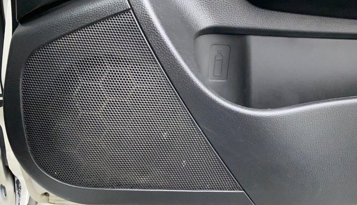2017 Maruti Swift VDI ABS, Diesel, Manual, 1,20,288 km, Speakers