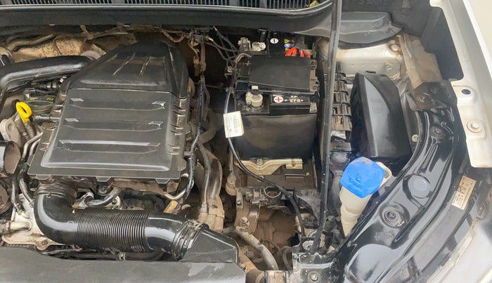 2023 Volkswagen TAIGUN HIGHLINE 1.0 TSI MT, Petrol, Manual, 48,669 km, Engine View - Left