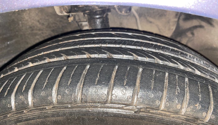2018 Hyundai Verna 1.6 CRDI SX, Diesel, Manual, 70,379 km, Right Front Tyre Tread