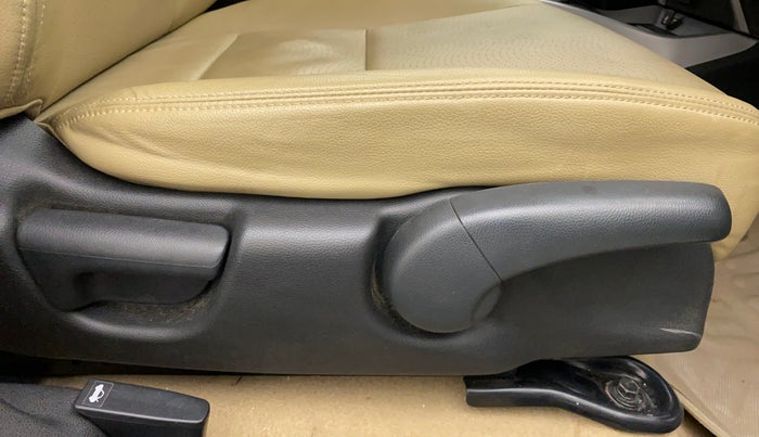 2019 Honda City 1.5L I-VTEC ZX CVT, Petrol, Automatic, 64,671 km, Driver Side Adjustment Panel