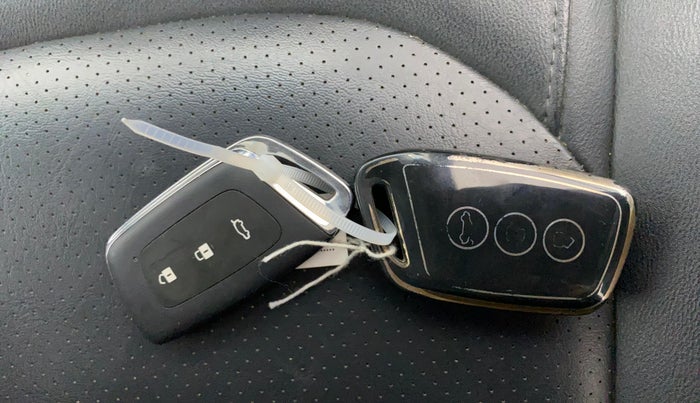 2020 MG HECTOR SHARP 1.5 DCT PETROL, Petrol, Automatic, 42,740 km, Key Close Up