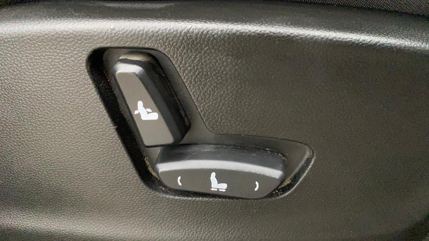 2020 MG HECTOR SHARP 1.5 DCT PETROL, Petrol, Automatic, 42,774 km, Driver Side Adjustment Panel