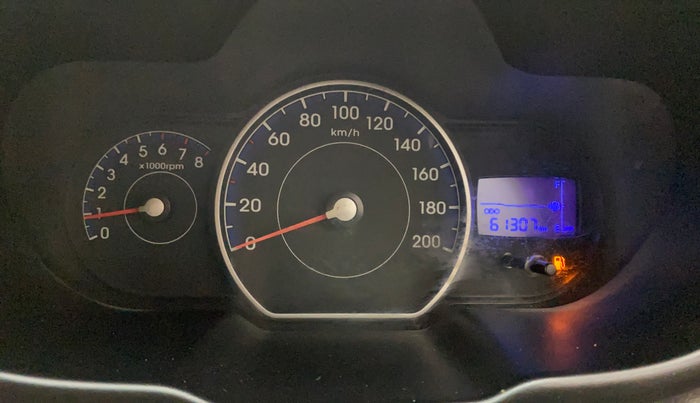 2014 Hyundai i10 SPORTZ 1.1, Petrol, Manual, 61,280 km, Odometer Image