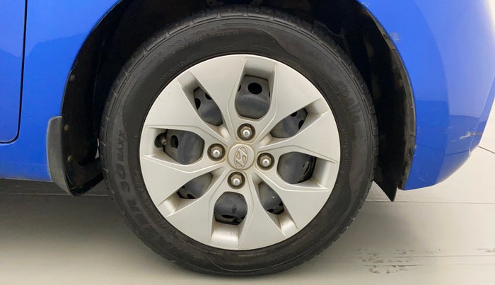 2017 Hyundai Xcent E+, Petrol, Manual, 23,024 km, Right Front Wheel