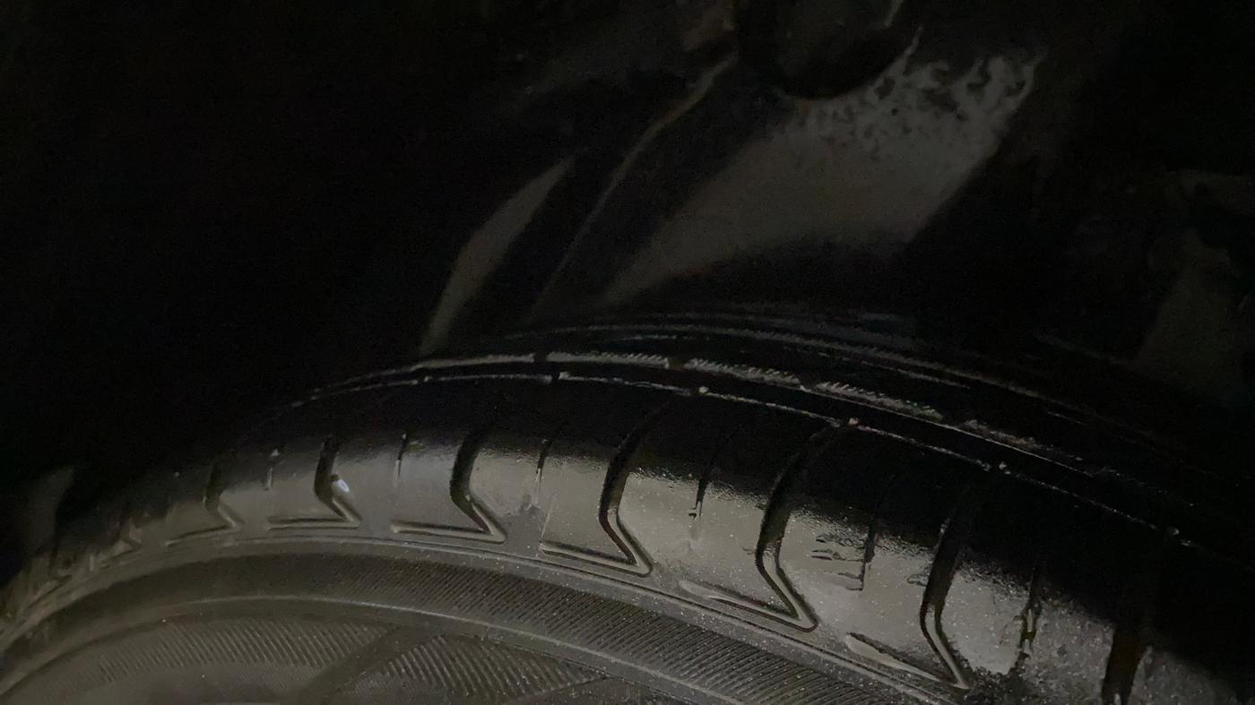 2018 Jeep Compass LIMITED (O) 1.4 PETROL AT, Petrol, Automatic, 61,847 km, Left Rear Tyre Tread