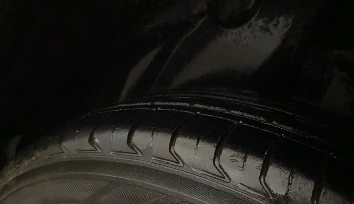 2018 Jeep Compass LIMITED (O) 1.4 PETROL AT, Petrol, Automatic, 61,847 km, Left Rear Tyre Tread