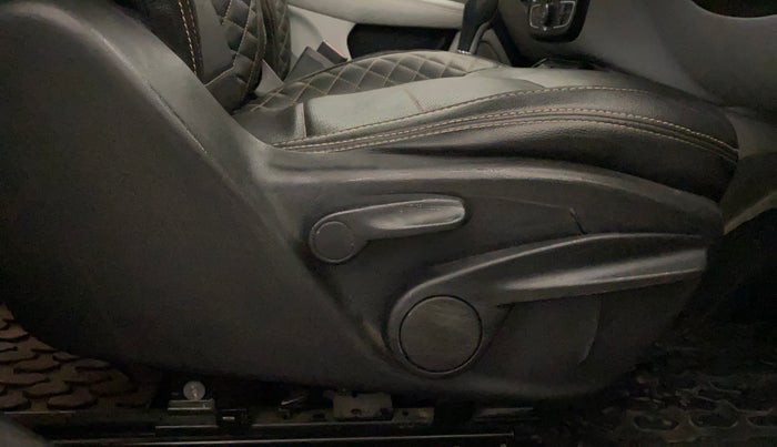 2018 Jeep Compass LIMITED (O) 1.4 PETROL AT, Petrol, Automatic, 61,847 km, Driver Side Adjustment Panel