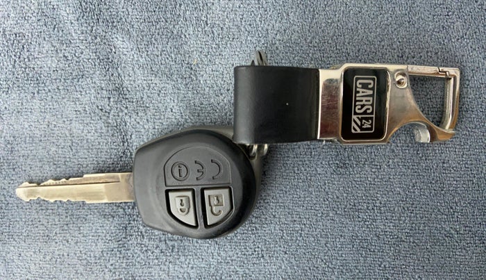 2019 Maruti Ertiga VXI SHVS, Petrol, Manual, 11,476 km, Key Close Up