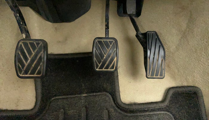 2019 Maruti Ertiga VXI SHVS, Petrol, Manual, 11,476 km, Pedals