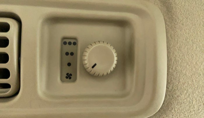 2019 Maruti Ertiga VXI SHVS, Petrol, Manual, 11,476 km, Rear AC Temperature Control