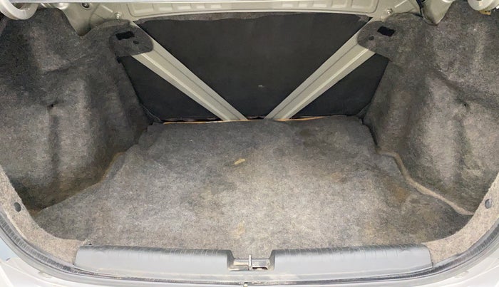 2014 Honda Amaze 1.2 EXMT I VTEC, Petrol, Manual, 77,120 km, Boot Inside