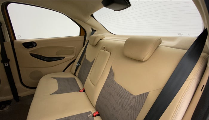 2017 Ford Figo Aspire 1.2 TITANIUM PETROL, Petrol, Manual, 42,755 km, Right Side Rear Door Cabin