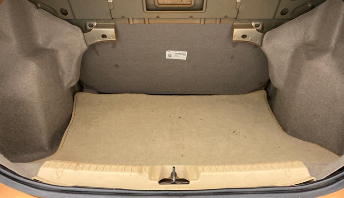 2017 Ford Figo Aspire 1.2 TITANIUM PETROL, Petrol, Manual, 42,755 km, Boot Inside