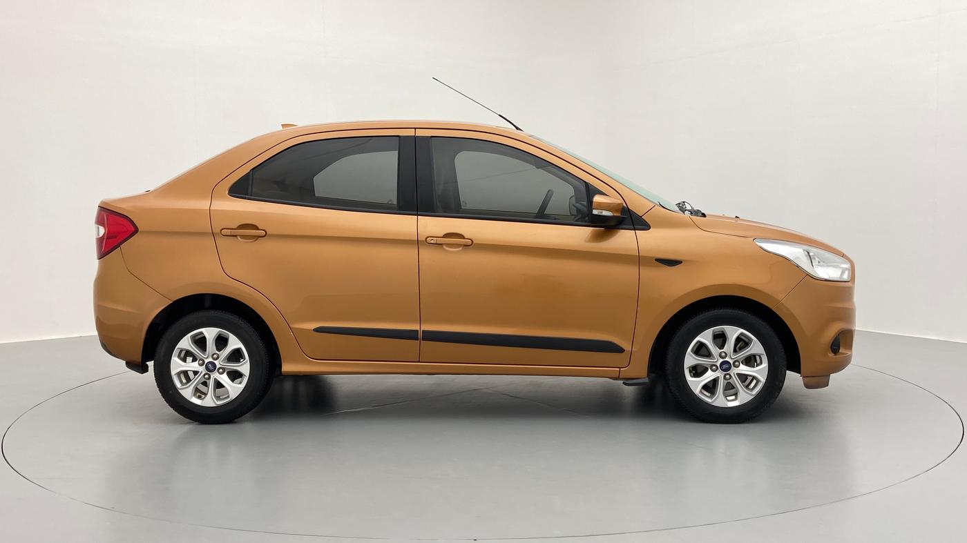 2017 Ford Figo Aspire 1.2 TITANIUM PETROL, Petrol, Manual, 42,755 km, Right Side