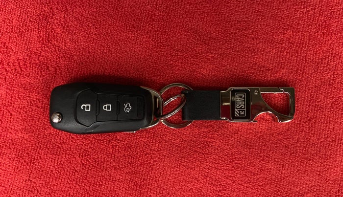 2017 Ford Figo Aspire 1.2 TITANIUM PETROL, Petrol, Manual, 42,755 km, Key Close Up