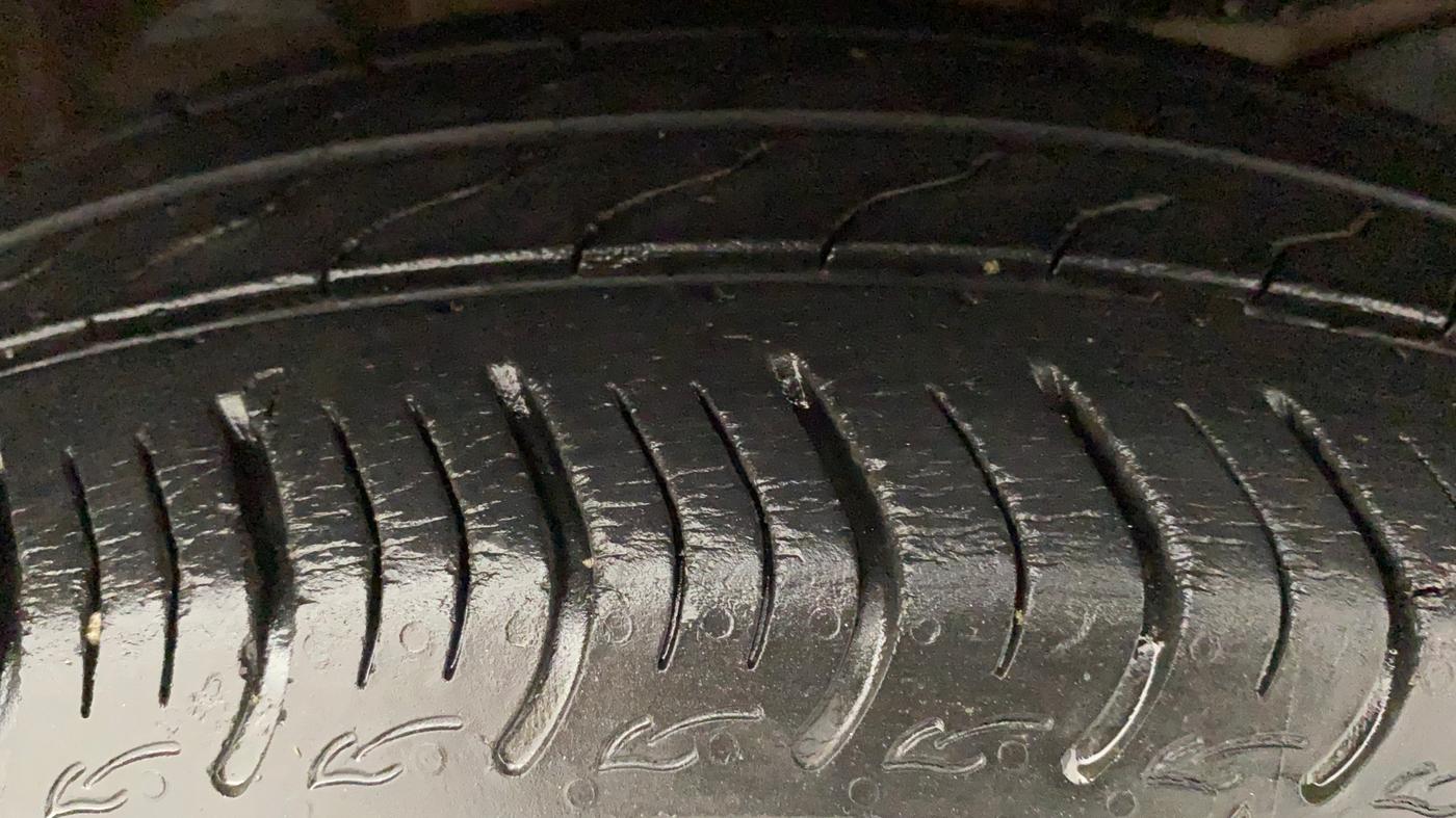 2019 Honda Amaze 1.2L I-VTEC V CVT, Petrol, Automatic, 30,095 km, Right Front Tyre Tread