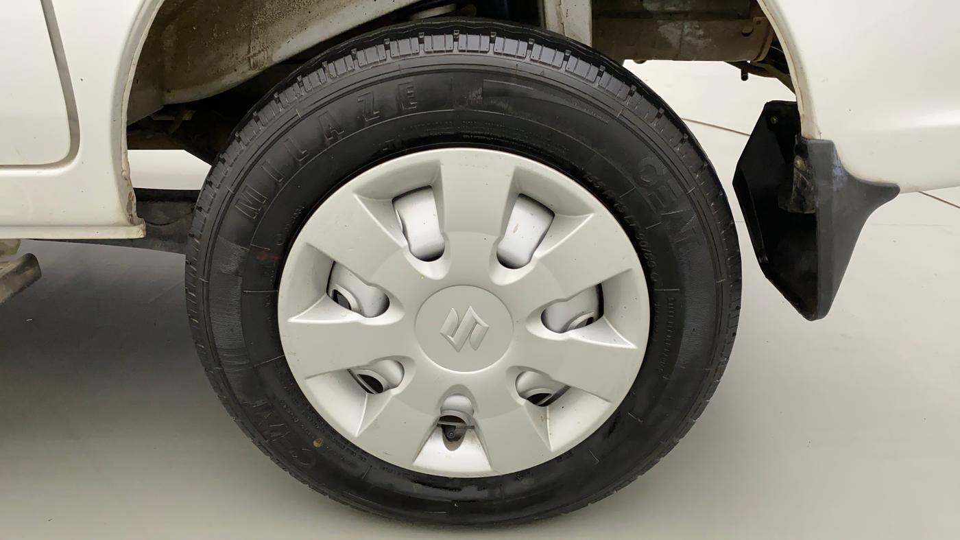 2022 Maruti Eeco 5 STR AC CNG (O), CNG, Manual, 16,717 km, Left Rear Wheel