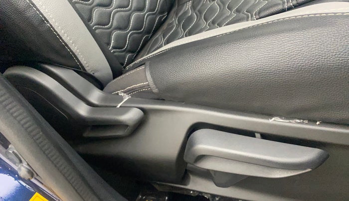2021 Tata Tiago XZA PLUS PETROL, Petrol, Automatic, 29,725 km, Driver Side Adjustment Panel