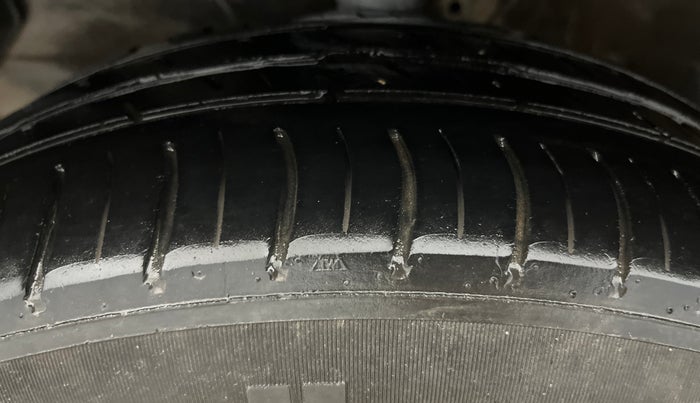 2020 Maruti S PRESSO VXI CNG, CNG, Manual, 78,328 km, Left Front Tyre Tread