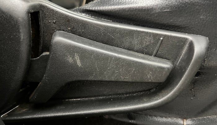 2020 Maruti S PRESSO VXI CNG, CNG, Manual, 78,328 km, Driver Side Adjustment Panel