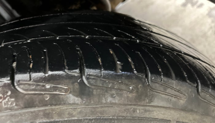 2020 Maruti S PRESSO VXI CNG, CNG, Manual, 78,328 km, Left Rear Tyre Tread