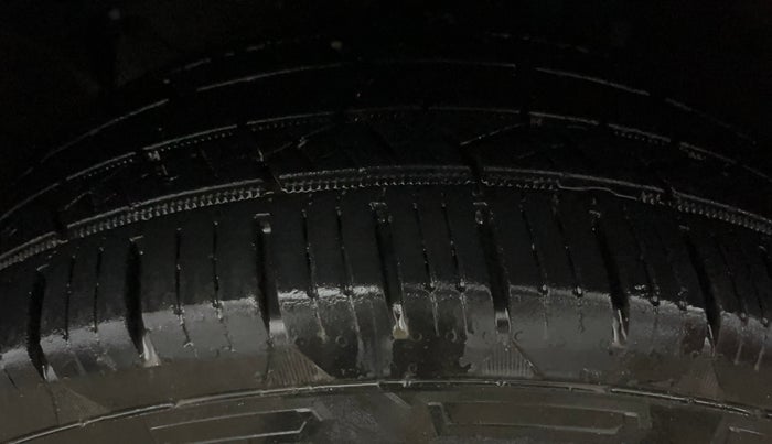 2019 Renault Duster RXS OPT CVT, Petrol, Automatic, 72,559 km, Left Front Tyre Tread