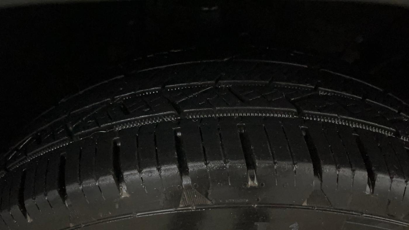 2019 Renault Duster RXS OPT CVT, Petrol, Automatic, 72,616 km, Right Front Tyre Tread