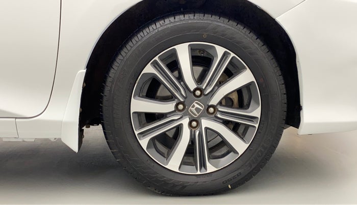 2017 Honda City V MT PETROL, Petrol, Manual, 53,544 km, Right Front Wheel