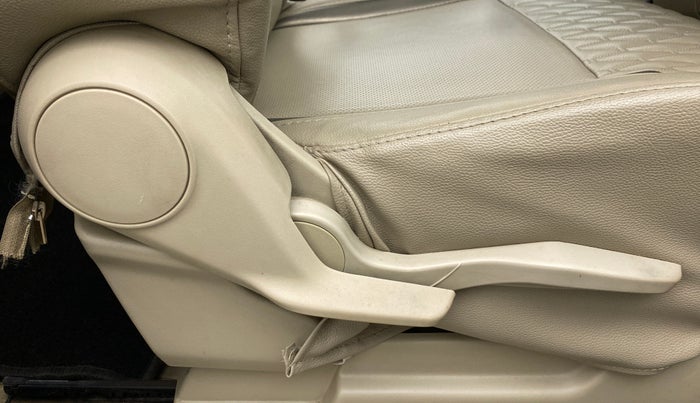 2019 Maruti Ertiga ZXI SMART HYBRID AT, Petrol, Automatic, 44,448 km, Driver Side Adjustment Panel