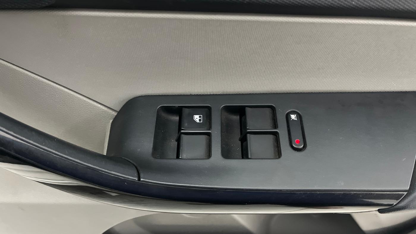 2018 Tata Tiago XTA PETROL, Petrol, Automatic, 22,160 km, Driver Side Door Panels Control
