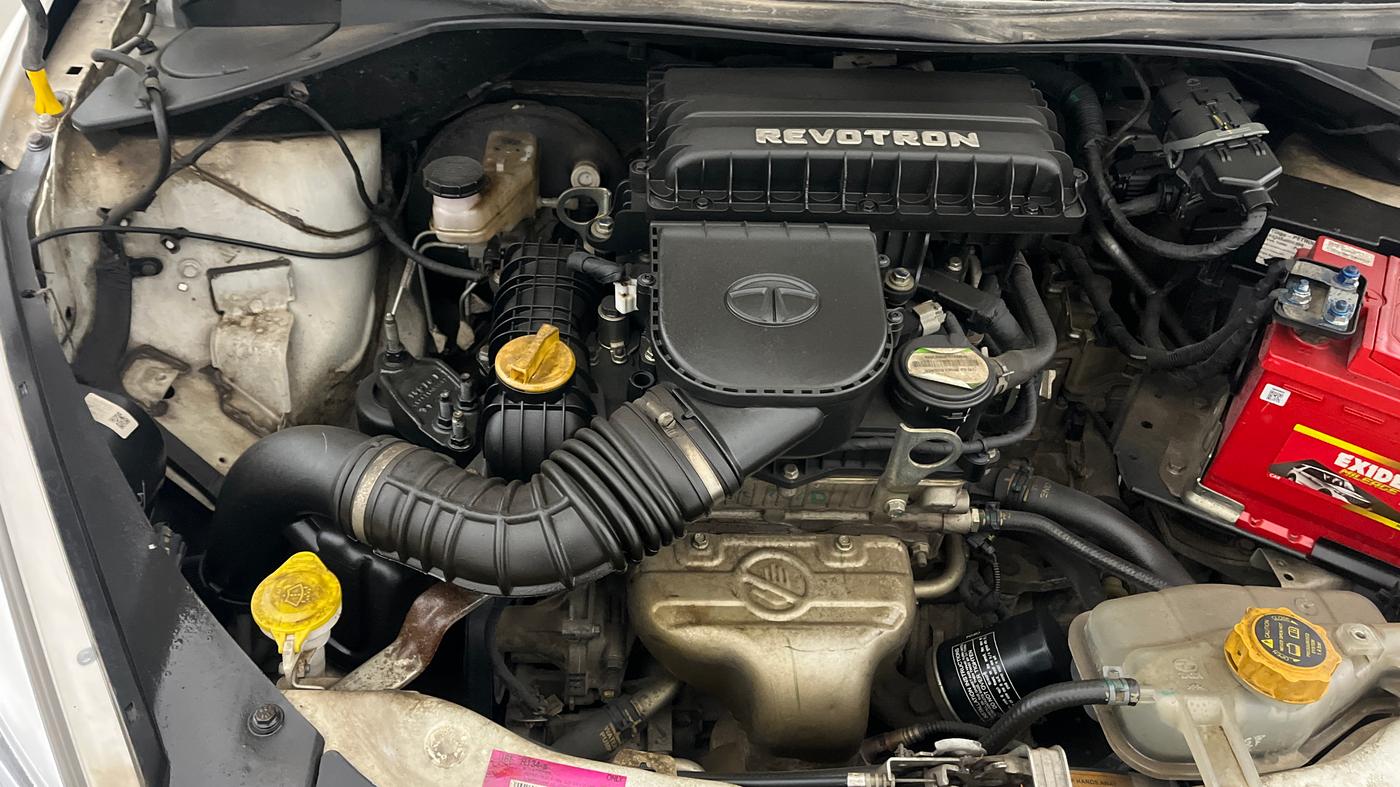 2018 Tata Tiago XTA PETROL, Petrol, Automatic, 22,160 km, Engine View - Right